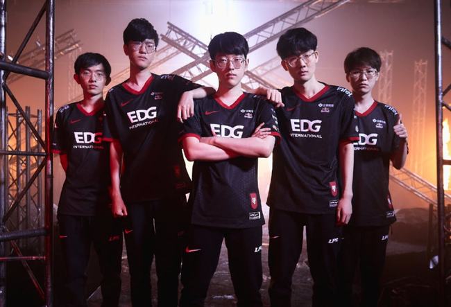 塔图姆的精 塔图姆的精