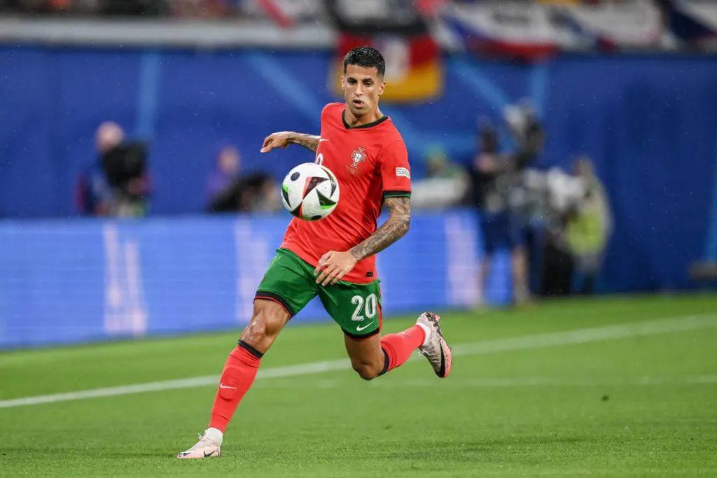 球员不能指 球员不能指