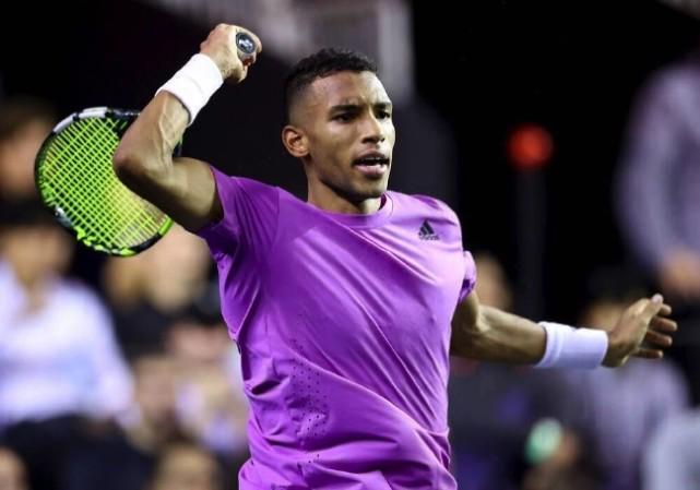 在高度竞争 在高度竞争