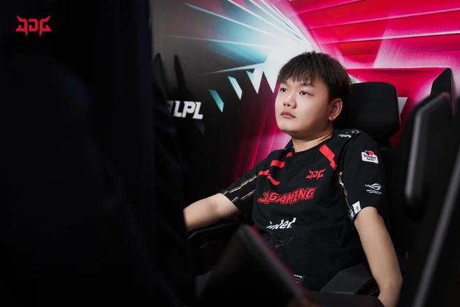 运动员在球 运动员在球